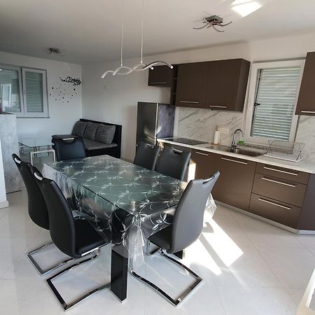 Apartmani Lanterna Đảo Krk Ngoại thất bức ảnh
