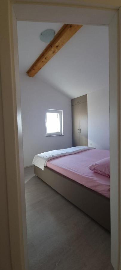 Apartmani Lanterna Đảo Krk Ngoại thất bức ảnh