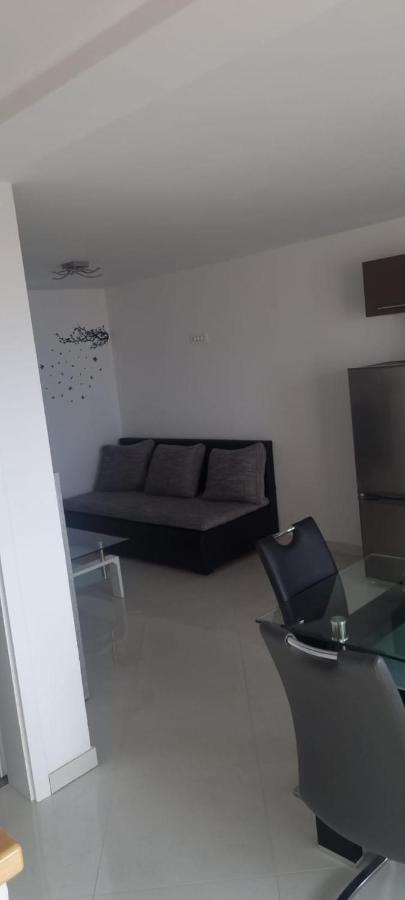 Apartmani Lanterna Đảo Krk Ngoại thất bức ảnh